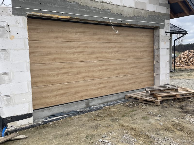 Brama garażowa - 62